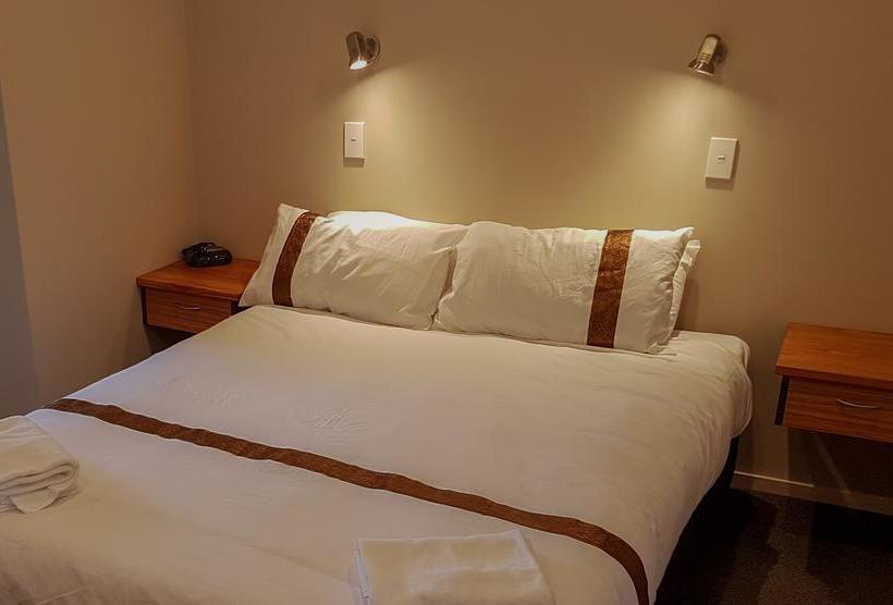 מוטל Tongariro Junction Accommodation