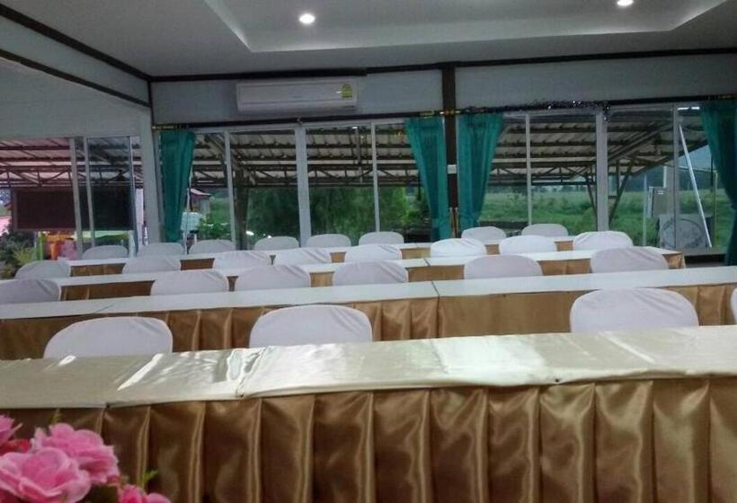 渡假胜地  บ้านเรือนไท มวกเหล็ก Ban Ruenthai Muaklek