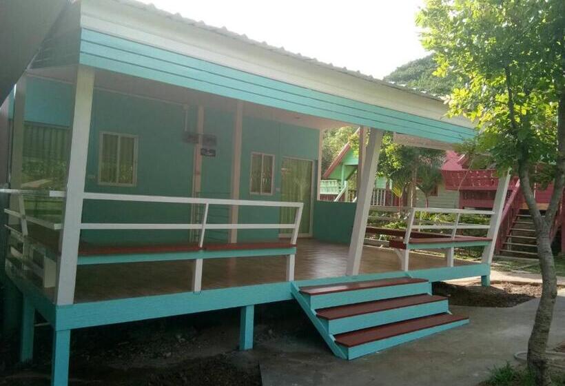 渡假胜地  บ้านเรือนไท มวกเหล็ก Ban Ruenthai Muaklek