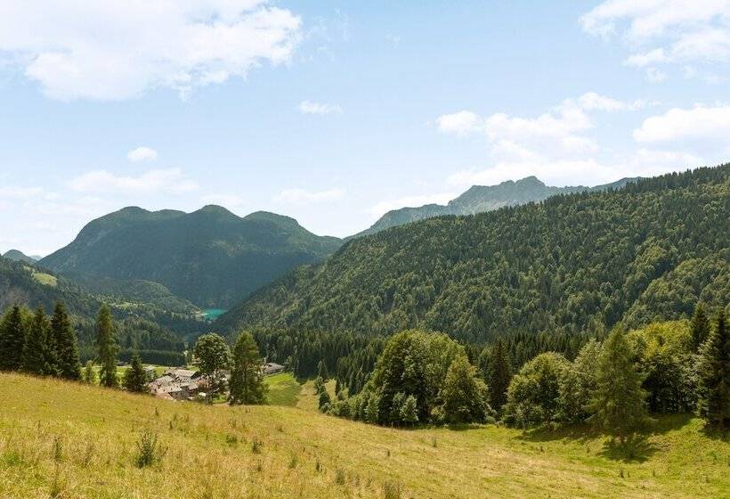 אתר נופש Chalet Hôtel Borgo Eibn Mountain Lodge