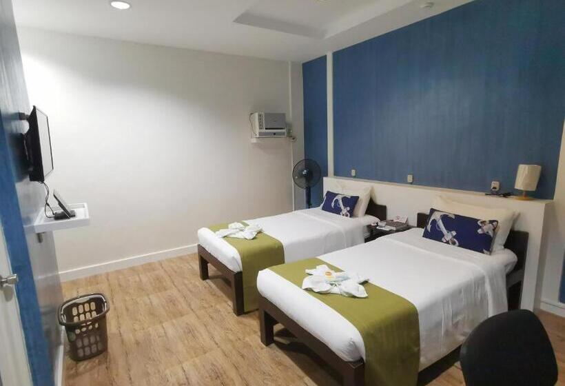 استراحتگاه Pescadores Suites Moalboal