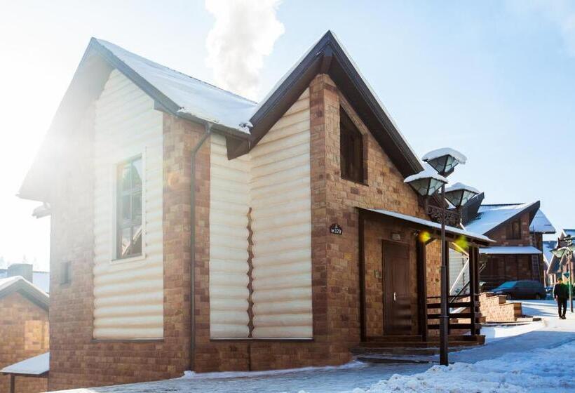 استراحتگاه Westhills Cottage Town & Spa