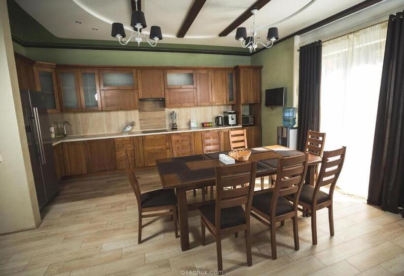 استراحتگاه Westhills Cottage Town & Spa