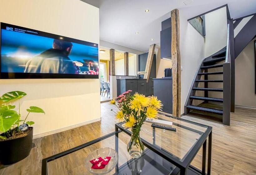 Swiss Inn & Apartments