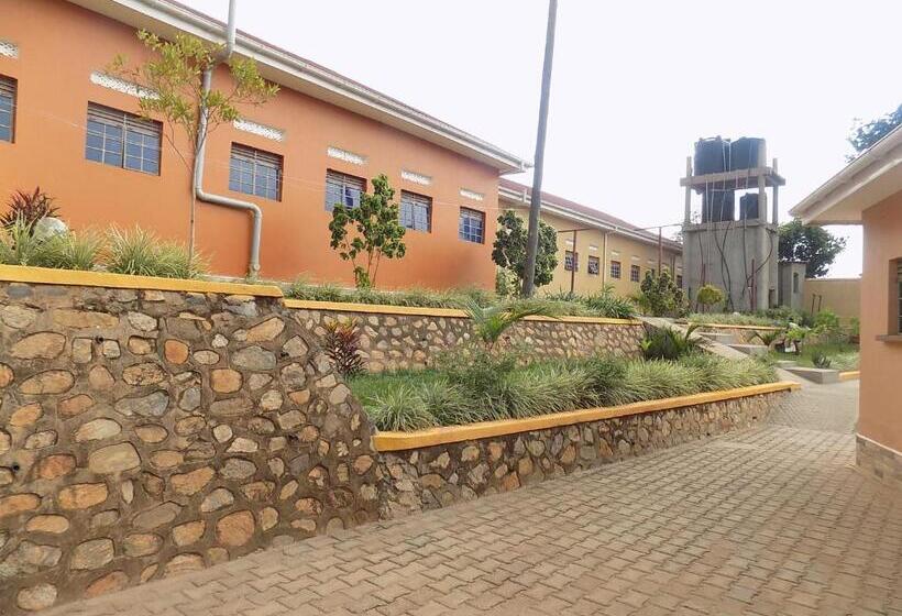Tik Hotel Hoima