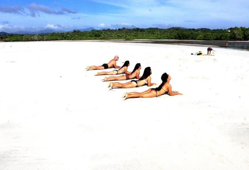 Al Hamra Jungle Resort