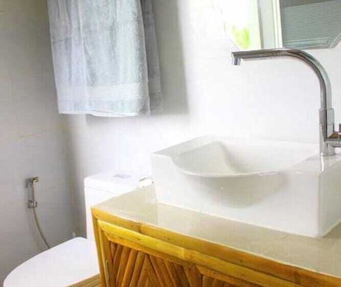 Al Hamra Jungle Resort