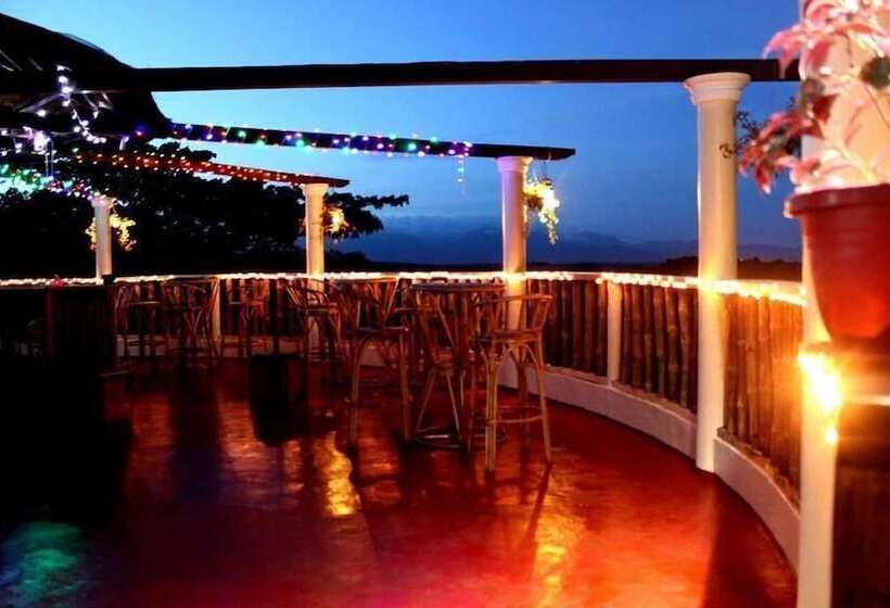 Al Hamra Jungle Resort