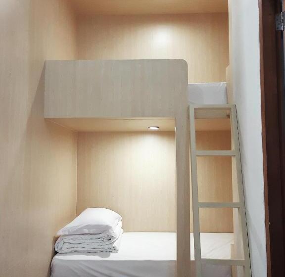 فندق صغير Nuka Beach Inn