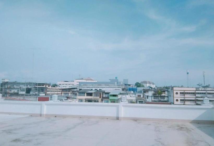 فندق صغير Siri Krabi