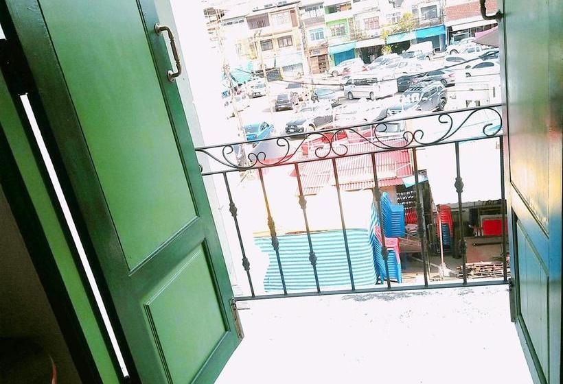 فندق صغير Siri Krabi