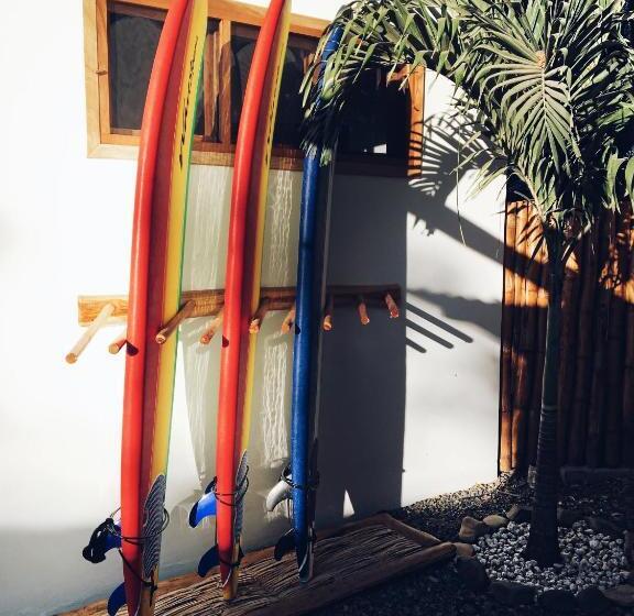 민박 Casitas Pacific