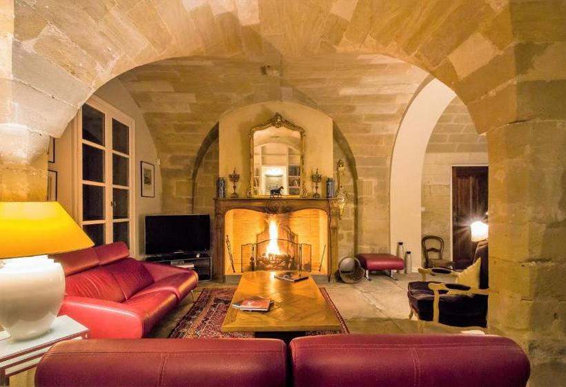 تختخواب و صبحانه Domaine De Fos