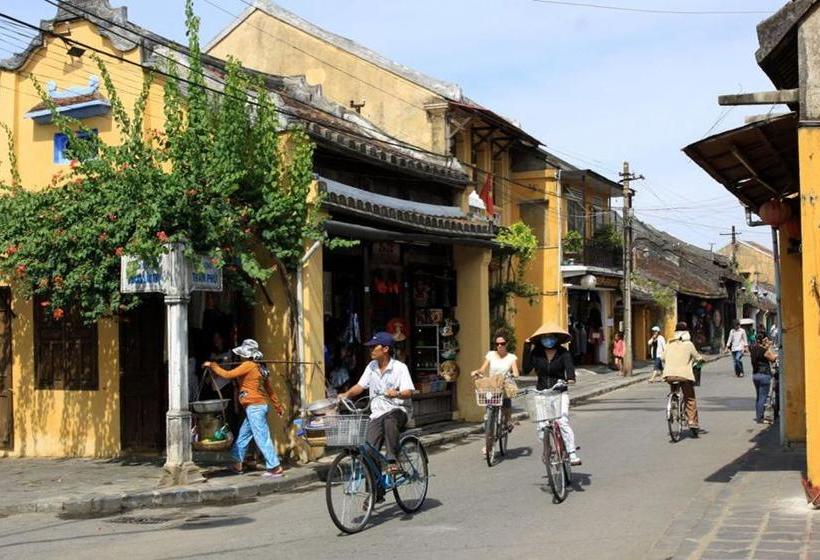 تختخواب و صبحانه House 579 Hai Ba Trung