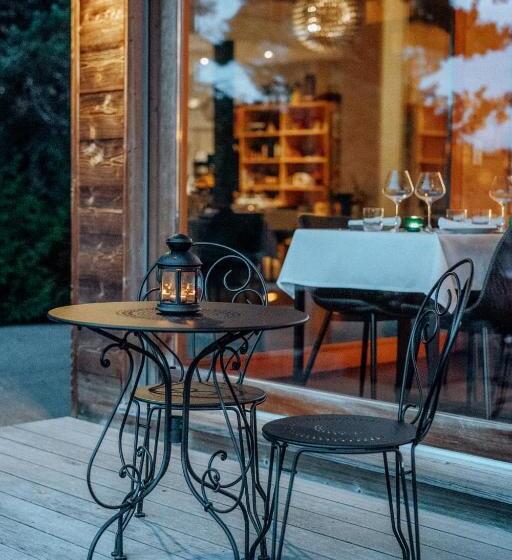 ベッドアンドブレックファースト Les Mazots Du Clos