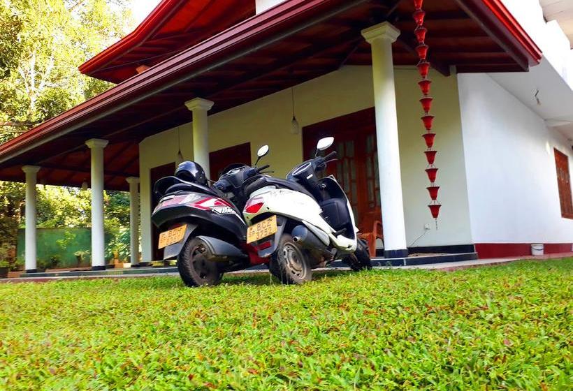 住宿加早餐 Nisala Villa Midigama