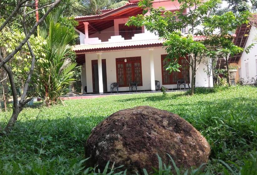 住宿加早餐 Nisala Villa Midigama