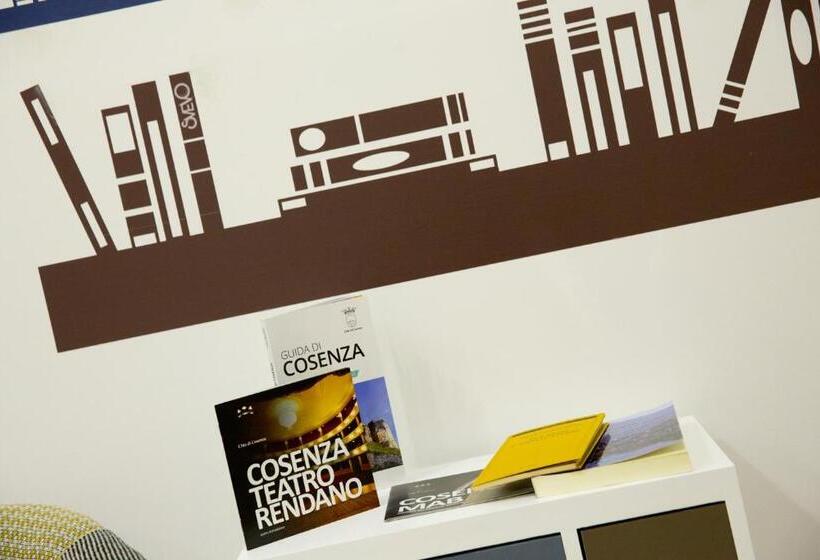 تختخواب و صبحانه Svevo