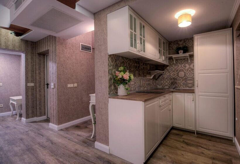 Family Hotel Agoncev