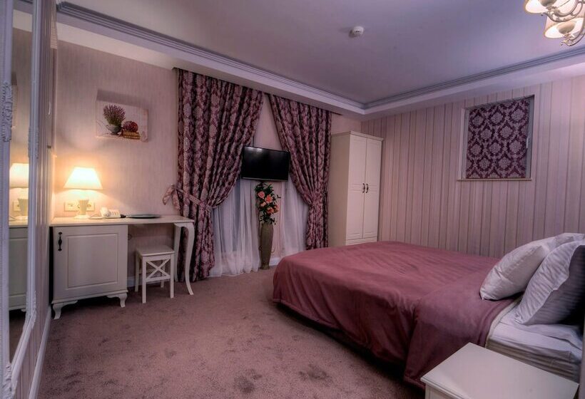 Family Hotel Agoncev