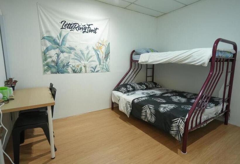 G Traveler Accommodation Hostel