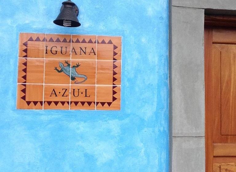 Hostel Iguana Azul