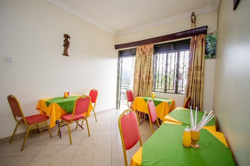 هتل Albertine Tourist Resort