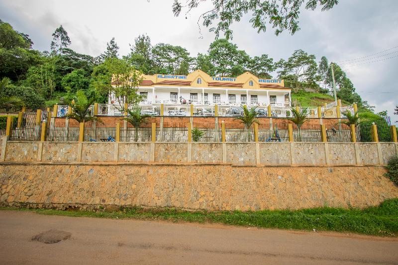 هتل Albertine Tourist Resort