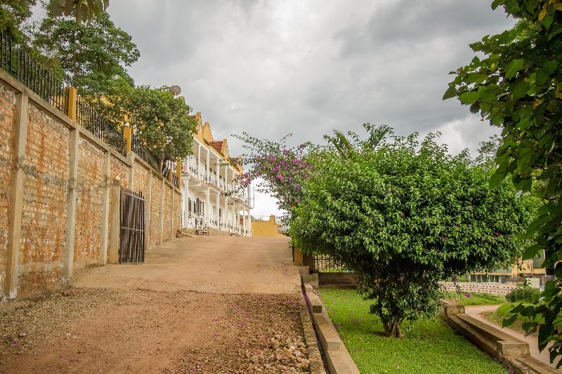 هتل Albertine Tourist Resort