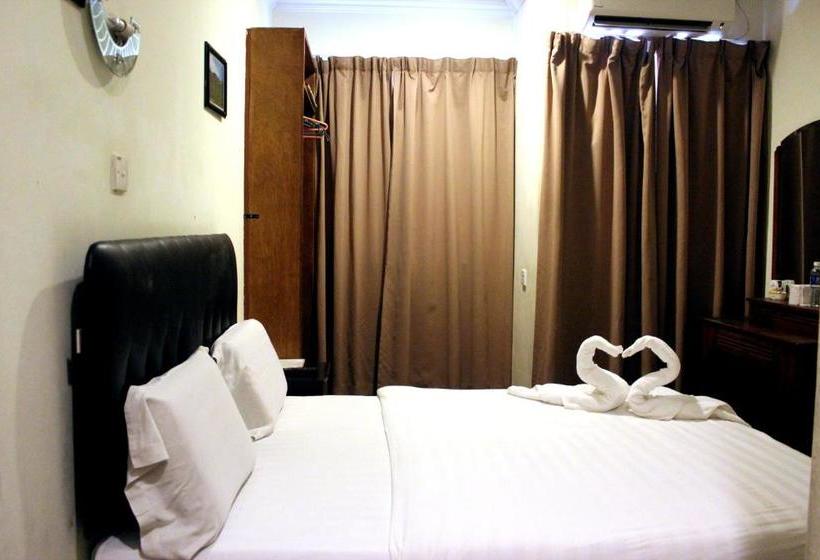 בית מלון כפרי Alonto