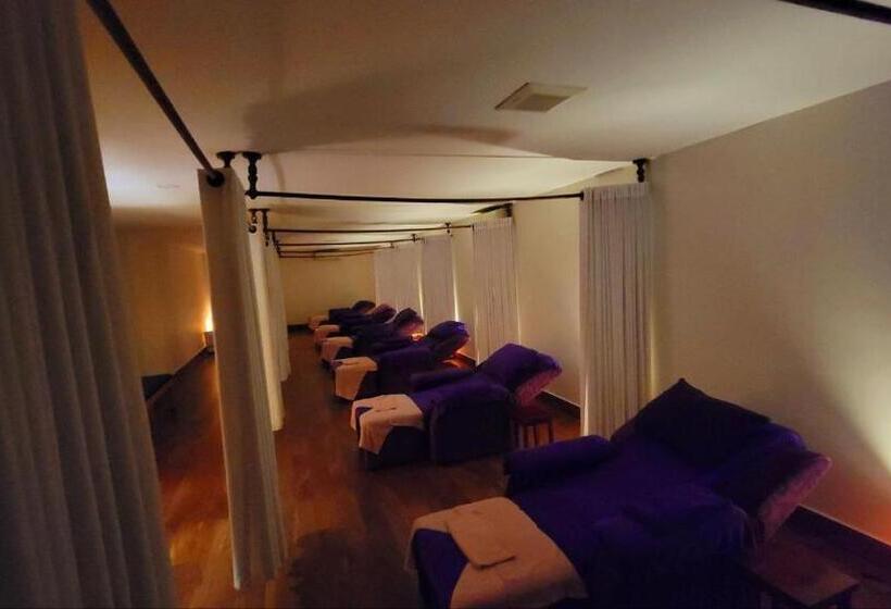 Azumaya Hotel Phnom Penh