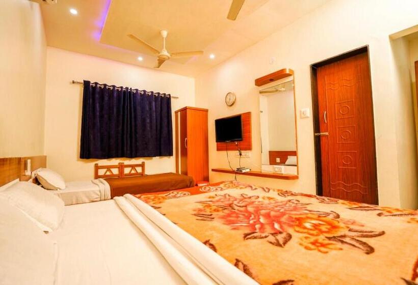 Hotel Bhakti, Rajkot