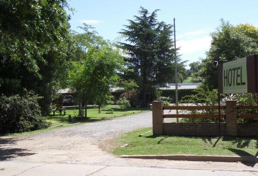 Отель Carmen De Areco