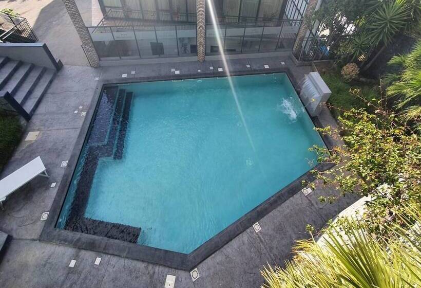 Отель Casale Dei Greci