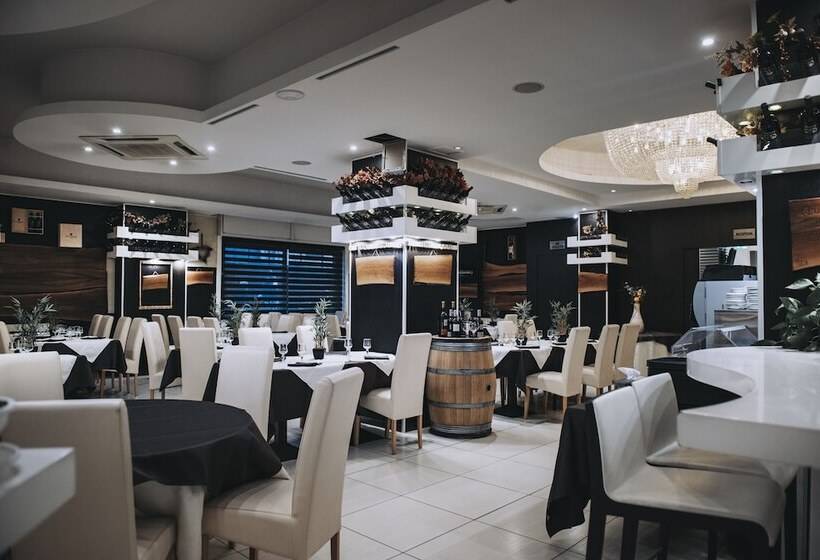 Отель Casale Dei Greci