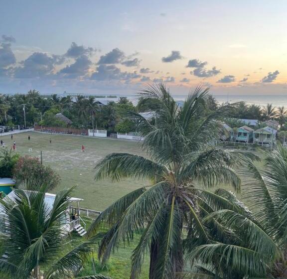فندق Caye Caulker Beach