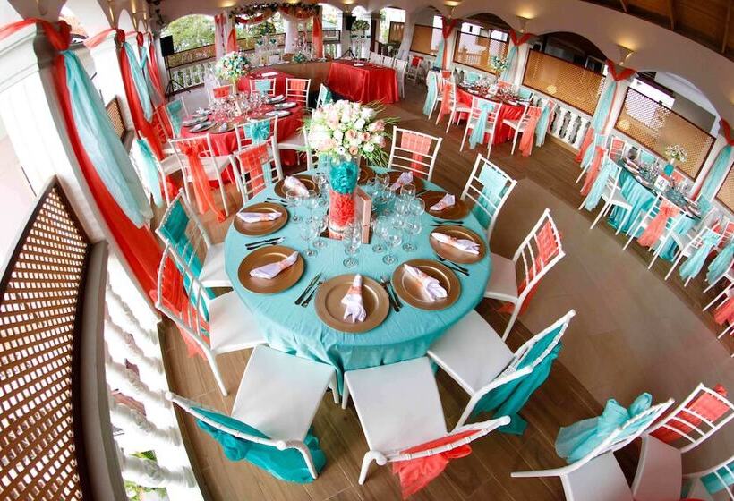 ホテル Friohot Boca Chica