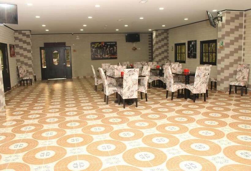 ホテル Hollywood Paradise Zf