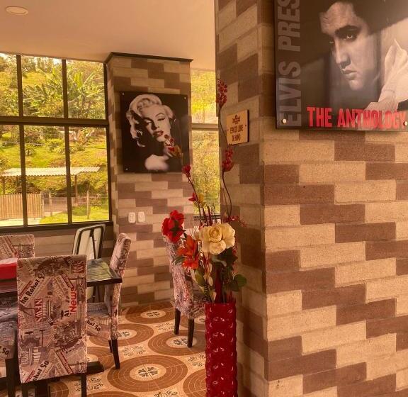 ホテル Hollywood Paradise Zf