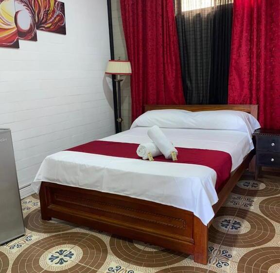 ホテル Hollywood Paradise Zf