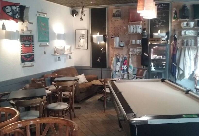 호텔 Hôtel Le Saint Yves