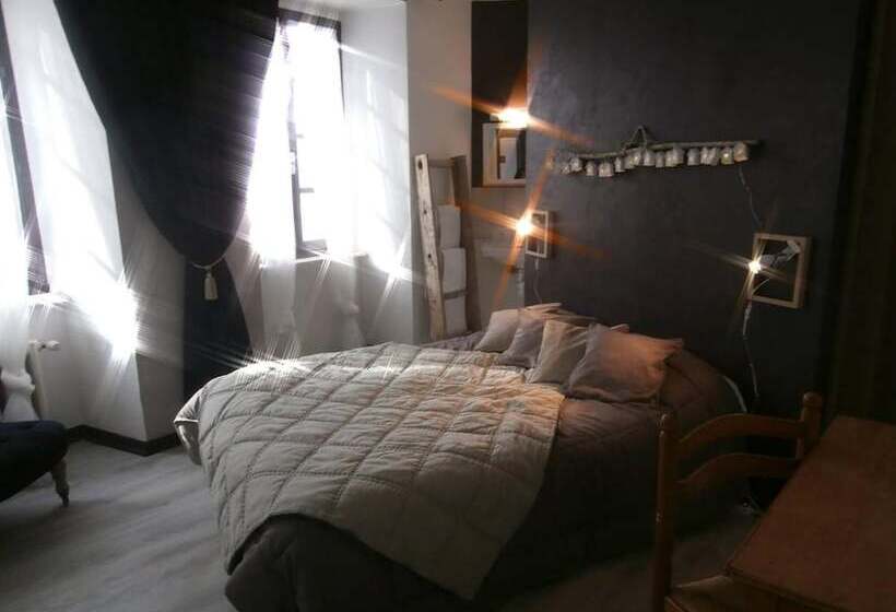 호텔 Hôtel Le Saint Yves