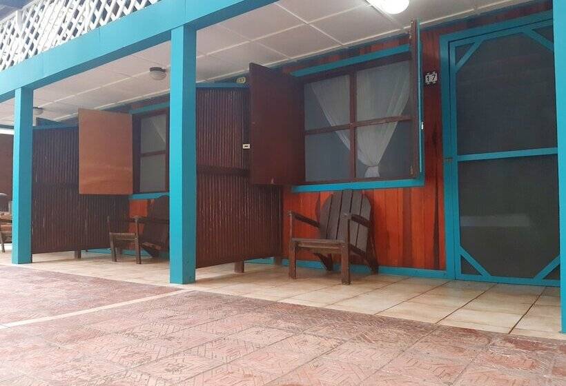 فندق Lapalapa Beachfront