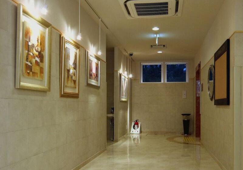 בית מלון כפרי Laxio Inn