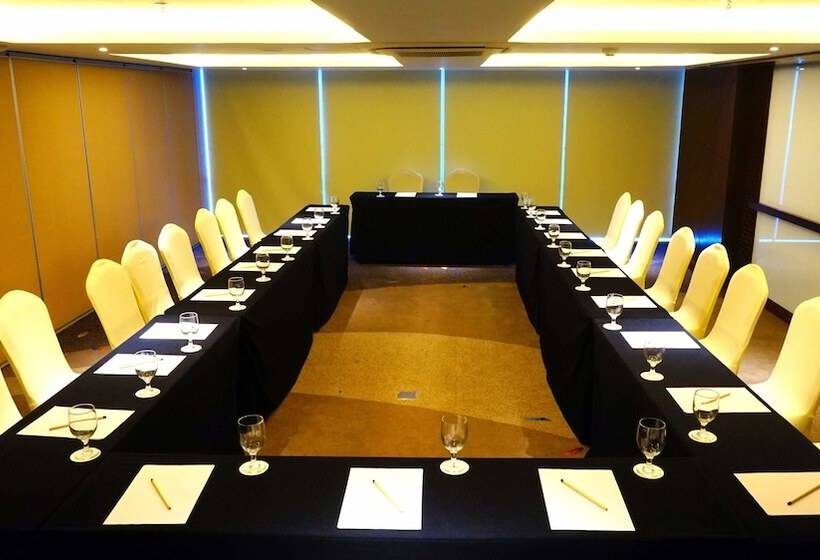 Louis Kienne Hotel Pandanaran