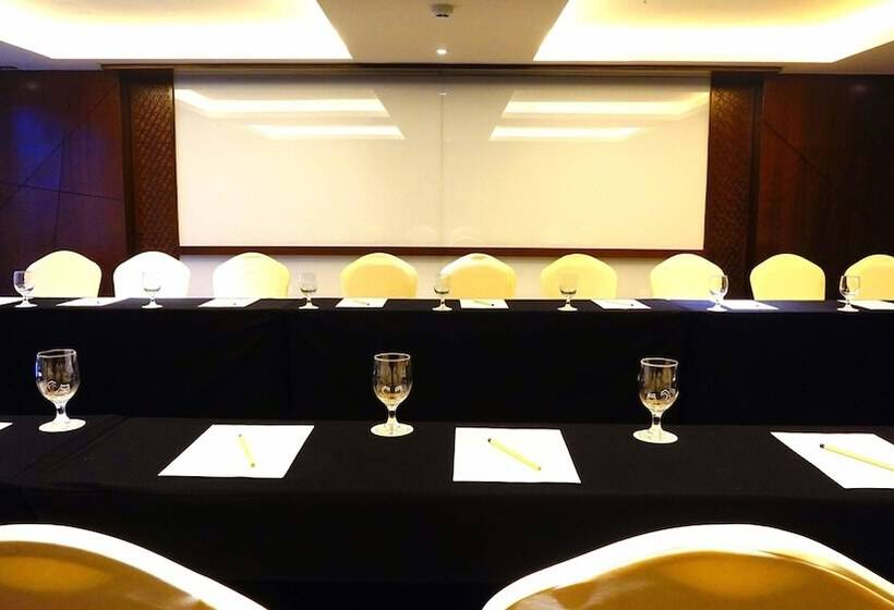 Louis Kienne Hotel Pandanaran