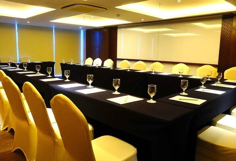 Louis Kienne Hotel Pandanaran