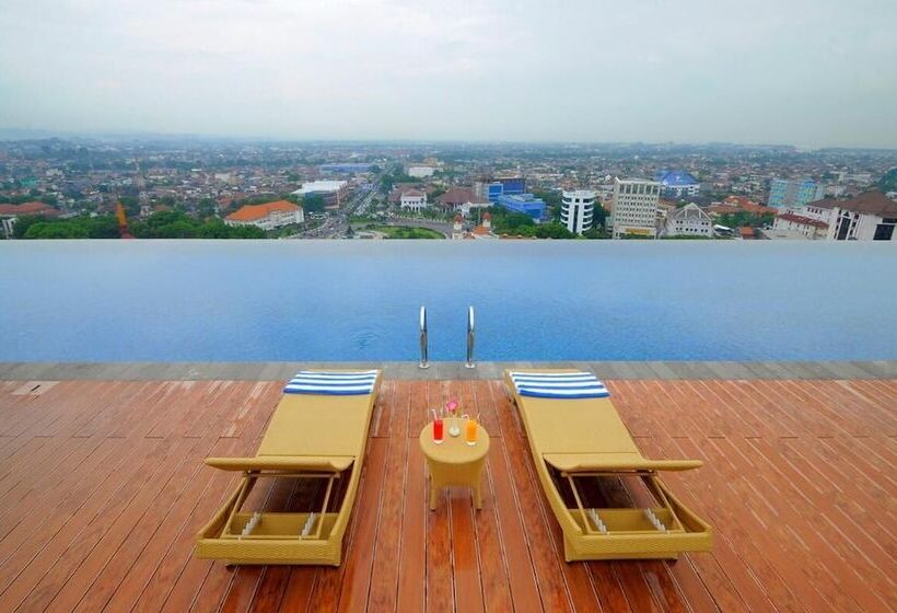 Louis Kienne Hotel Pandanaran