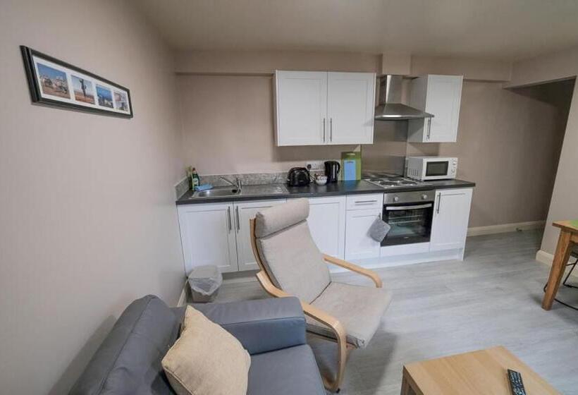 Отель Morecambe Rooms