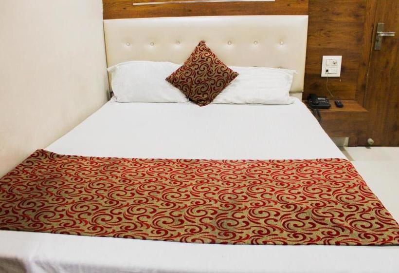 Отель Nakoda Palace, Ujjain